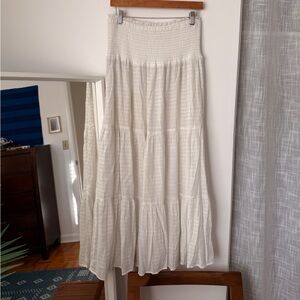 Chic White Maxi Skirt